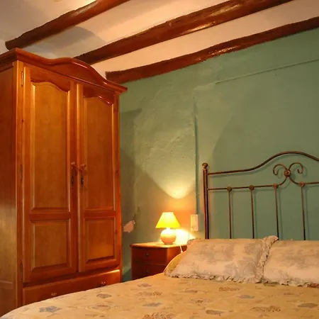 Holiday home Cal Gironell